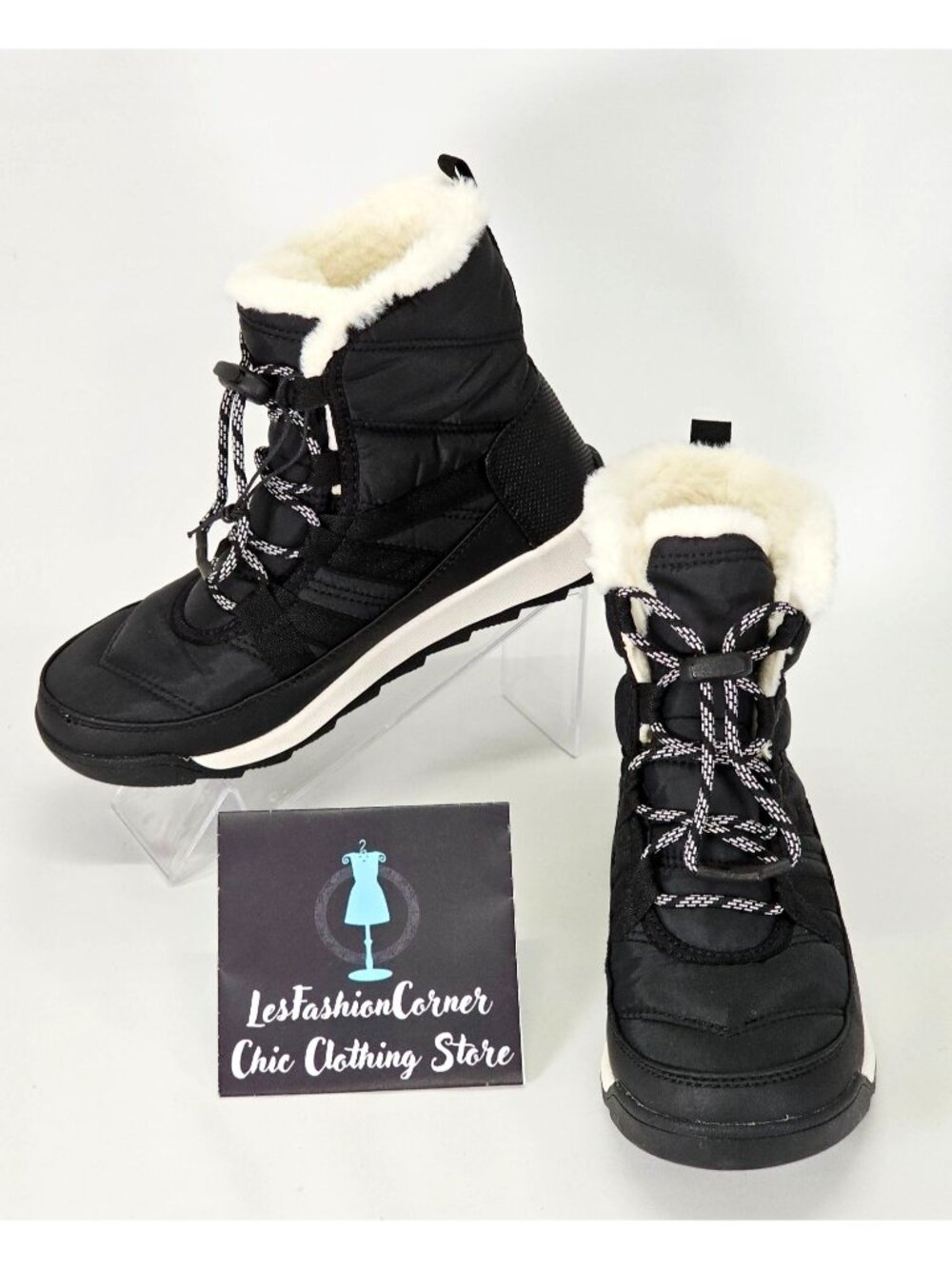 NWOB Sorel Women’s Black Microfleece Whitney II Short Lace Boots Size 4 2097